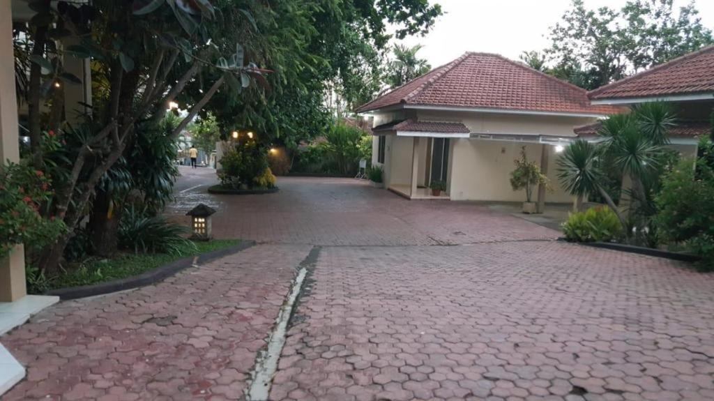 Hotel Sulawesi Jembel Exterior foto